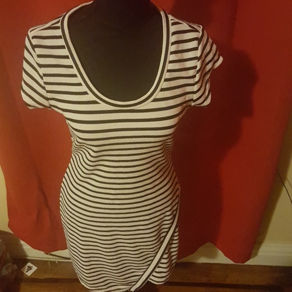 No Boundaries M (7-9) spring/summer dress - Picture 6 of 6